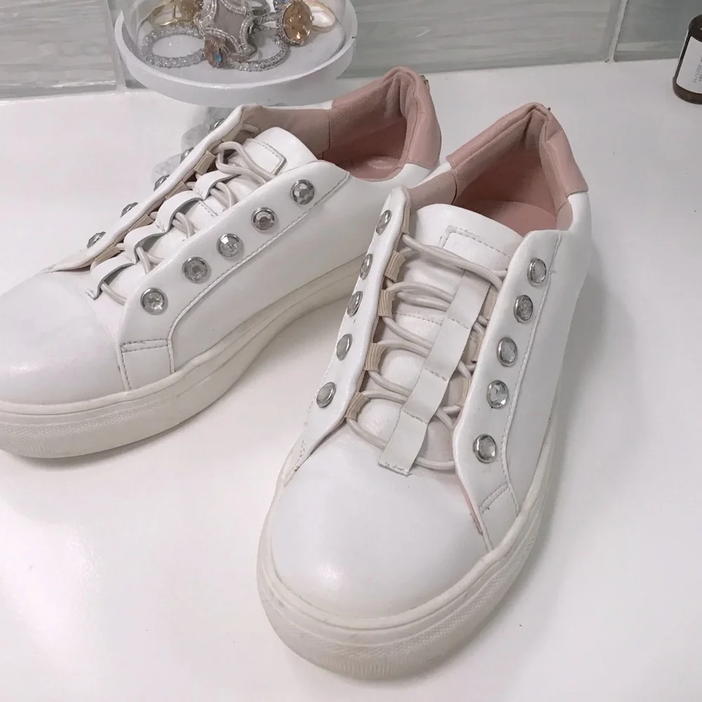 Kurt Geiger 🌈 Mini Liviah White Leather Sneakers Sz 37 - Picture 1 of 5